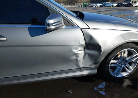 2014 Mercedes-Benz C 300 Sport 4Matic из США, поврежденный, VIN WDDGF8AB9ER319871